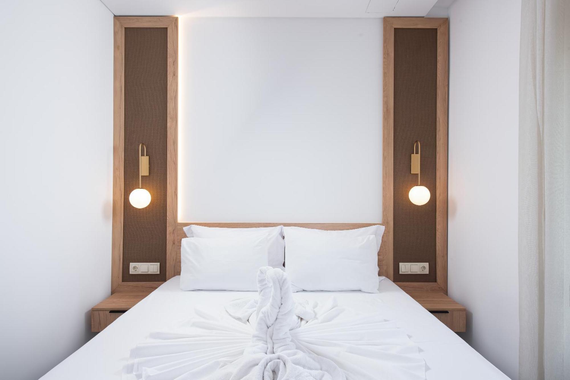 Olivento Beach Front Suites Potos Extérieur photo